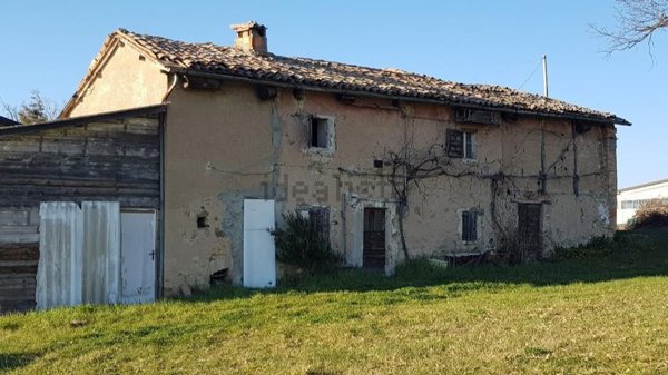 casa indipendente in vendita a Serramazzoni in zona Selva