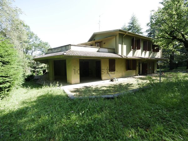 casa indipendente in vendita a Serramazzoni in zona Valle