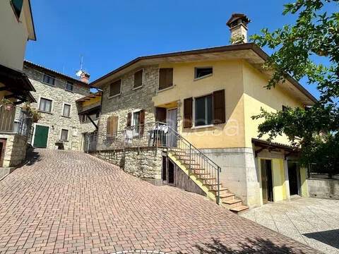 casa indipendente in vendita a Serramazzoni in zona Ligorzano