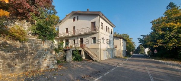 casa indipendente in vendita a Serramazzoni in zona Ligorzano