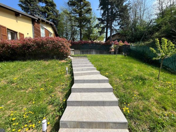 appartamento in vendita a Serramazzoni in zona Varana