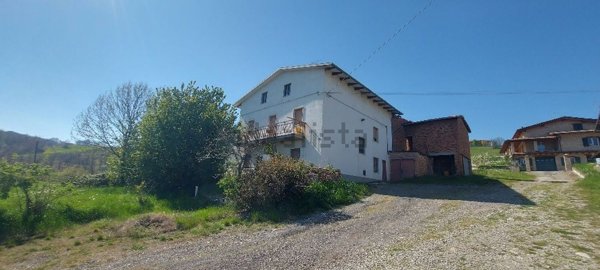casa indipendente in vendita a Serramazzoni