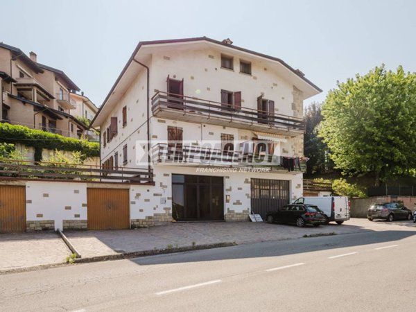 appartamento in vendita a Serramazzoni in zona Ligorzano
