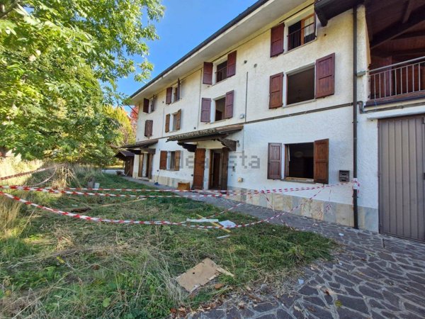 appartamento in vendita a Serramazzoni in zona Ligorzano