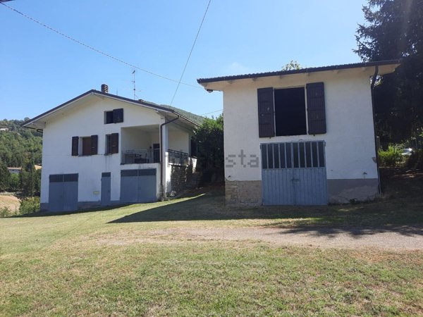 casa indipendente in vendita a Serramazzoni in zona Valle