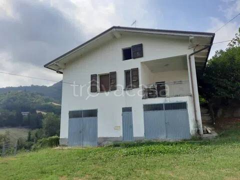 casa indipendente in vendita a Serramazzoni in zona Valle