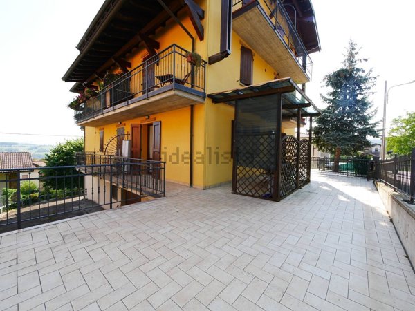 appartamento in vendita a Serramazzoni in zona Ligorzano