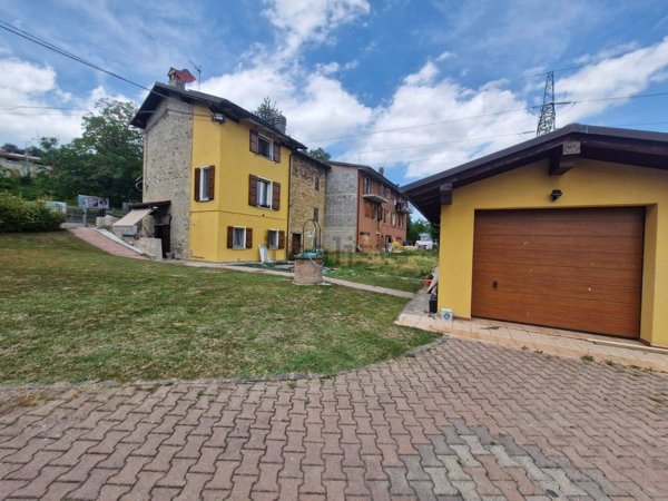 casa indipendente in vendita a Serramazzoni in zona Selva