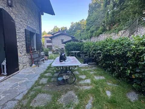 appartamento in vendita a Serramazzoni in zona Monfestino