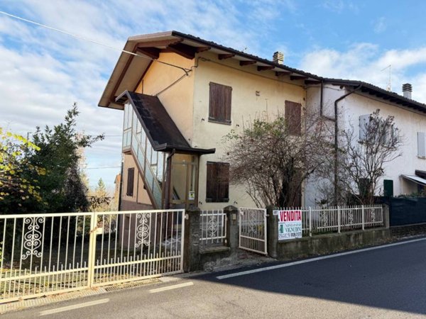 casa indipendente in vendita a Serramazzoni in zona Ligorzano