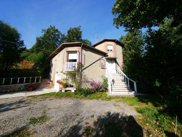 casa indipendente in vendita a Serramazzoni in zona Ligorzano