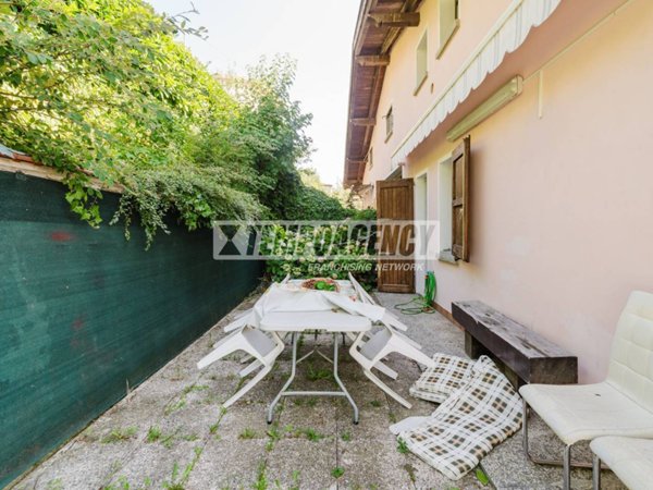 appartamento in vendita a Serramazzoni in zona Ligorzano