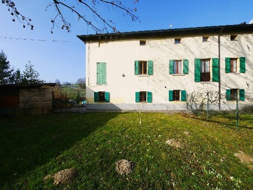casa indipendente in vendita a Serramazzoni in zona Selva