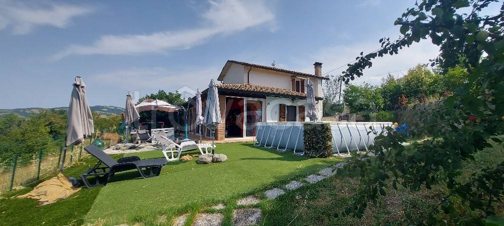 casa indipendente in vendita a Serramazzoni in zona Valle