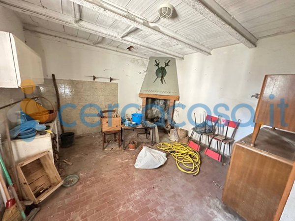 casa indipendente in vendita a Serramazzoni in zona Ligorzano