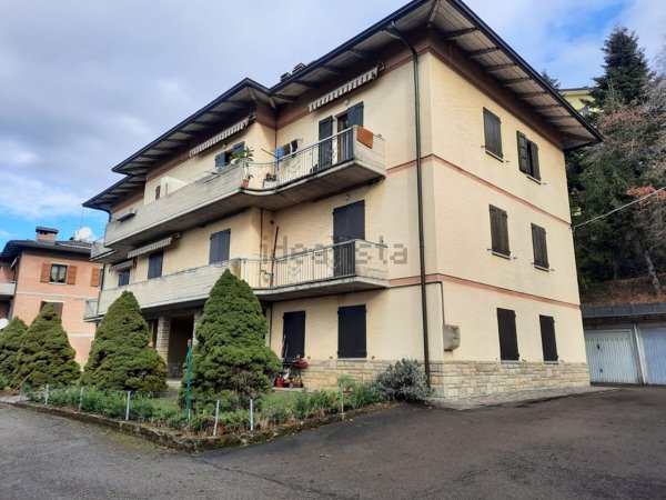 appartamento in vendita a Serramazzoni in zona Ligorzano