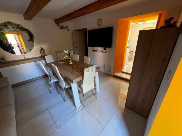 casa indipendente in vendita a Serramazzoni in zona Selva