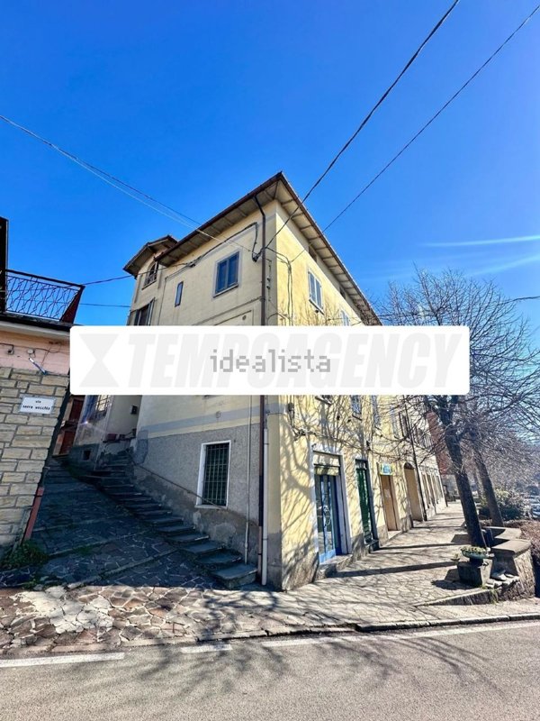 appartamento in vendita a Serramazzoni in zona Ligorzano