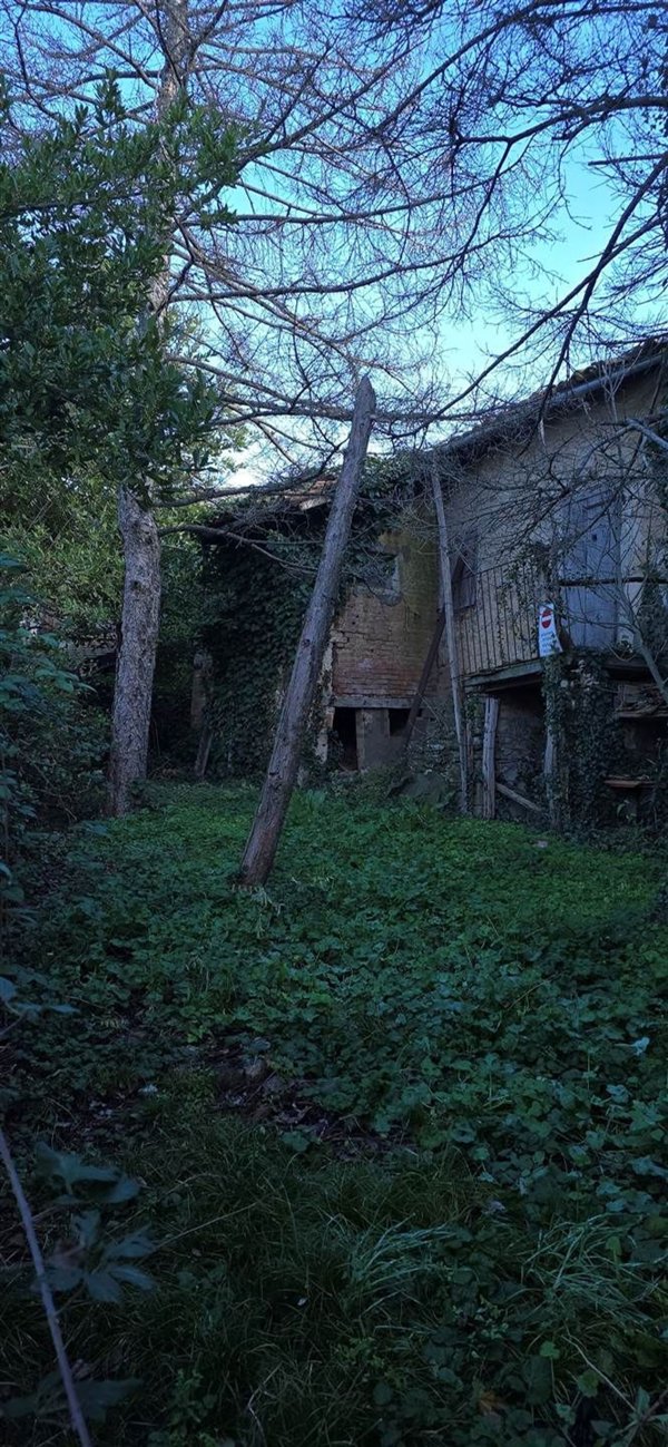 casa indipendente in vendita a Serramazzoni in zona Pazzano