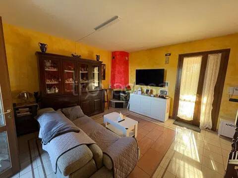 casa indipendente in vendita a Serramazzoni in zona Pazzano