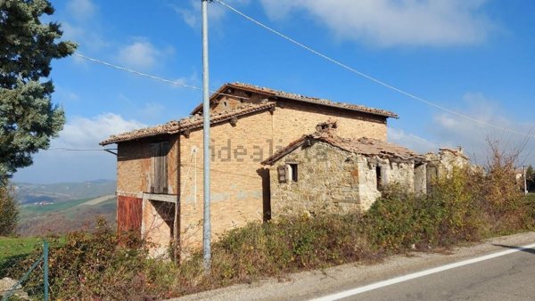 casale in vendita a Serramazzoni