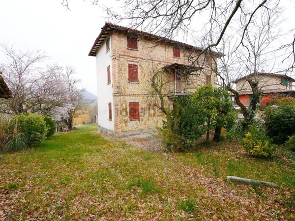 casa indipendente in vendita a Serramazzoni