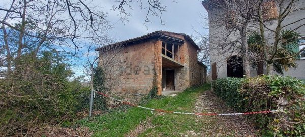 casale in vendita a Serramazzoni