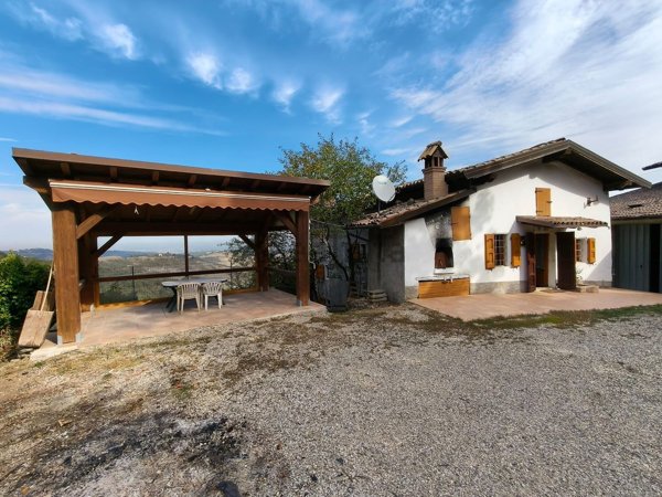 casa indipendente in vendita a Serramazzoni
