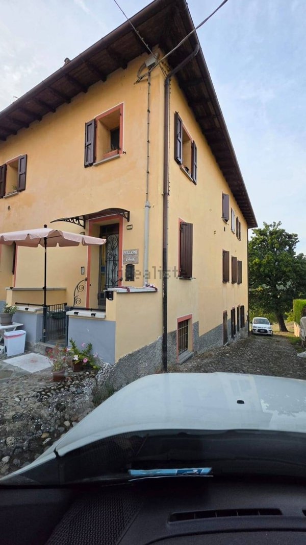 appartamento in vendita a Serramazzoni in zona San Dalmazio