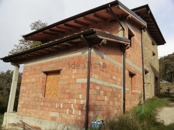 casale in vendita a Serramazzoni