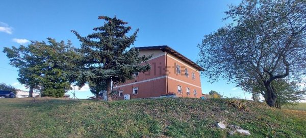 appartamento in vendita a Serramazzoni in zona Selva