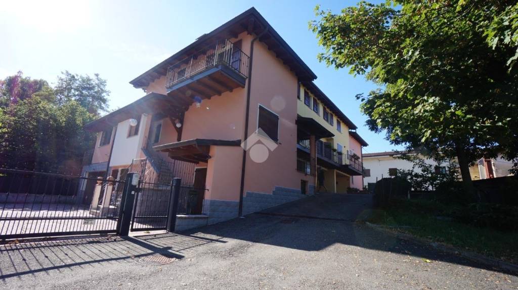 appartamento in vendita a Serramazzoni in zona Riccò