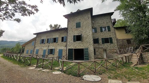 casa semindipendente in vendita a Sestola
