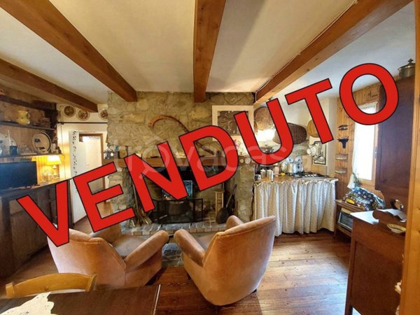 casa indipendente in vendita a Sestola in zona Castellaro