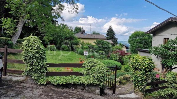 casa indipendente in vendita a Sestola in zona Roncoscaglia