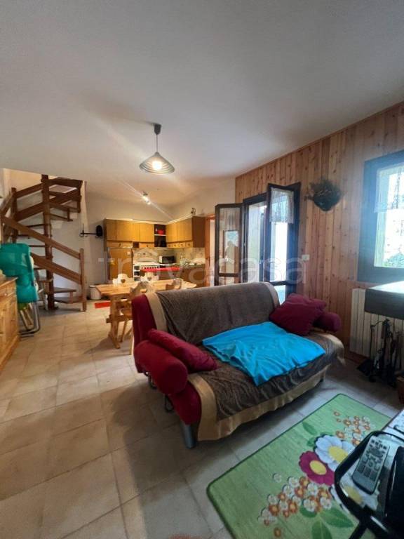 appartamento in vendita a Sestola in zona Pian del Falco
