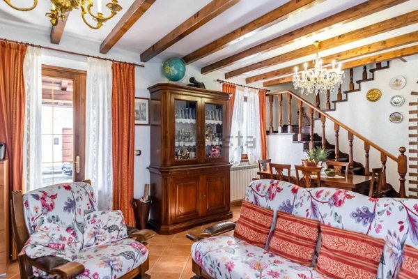 appartamento in vendita a Sestola in zona Vesale