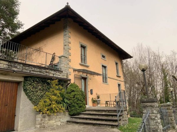 casa indipendente in vendita a Sestola