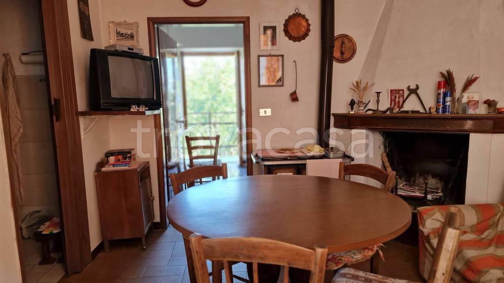 casa indipendente in vendita a Sestola in zona Roncoscaglia
