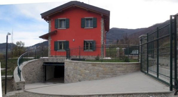 casa indipendente in vendita a Sestola