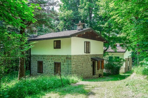 casa indipendente in vendita a Sestola in zona Pian del Falco