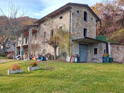 casa indipendente in vendita a Sestola