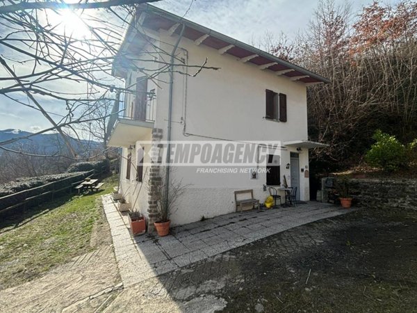 casa indipendente in vendita a Sestola in zona Castellaro