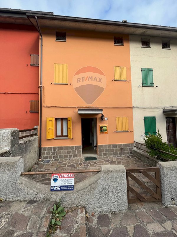 casa indipendente in vendita a Sestola