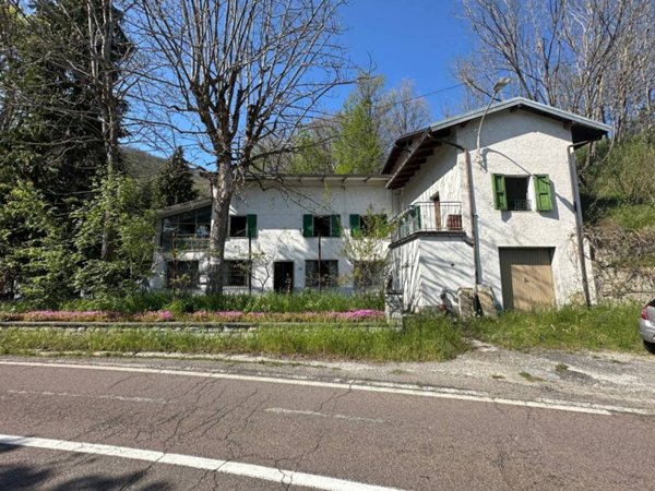 casa indipendente in vendita a Sestola