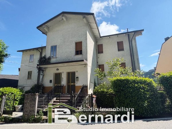 appartamento in vendita a Sestola in zona Pian del Falco