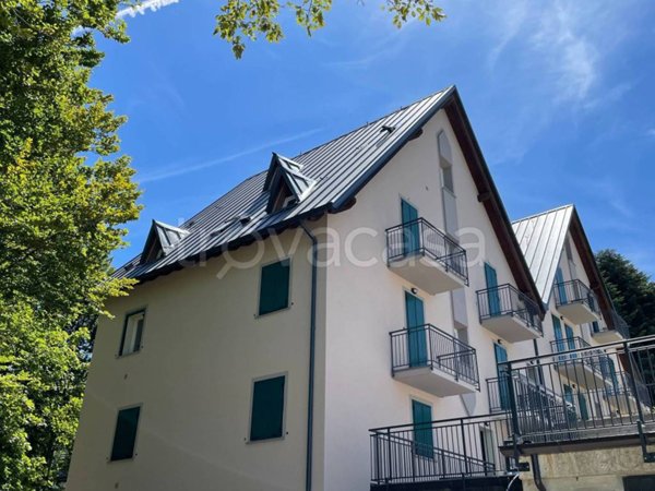 appartamento in vendita a Sestola in zona Pian del Falco