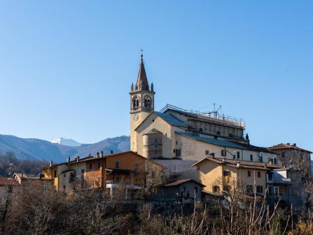 appartamento in vendita a Sestola in zona Vesale