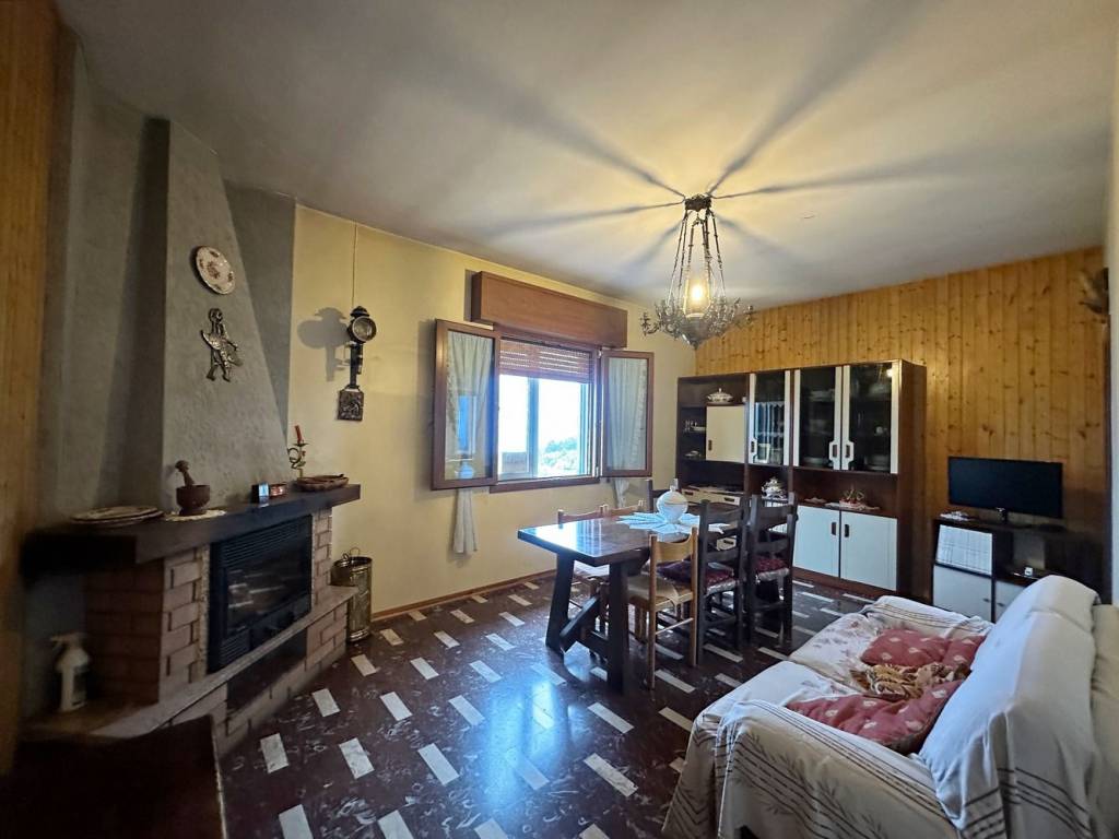 appartamento in vendita a Sestola in zona Rocchetta Sandri