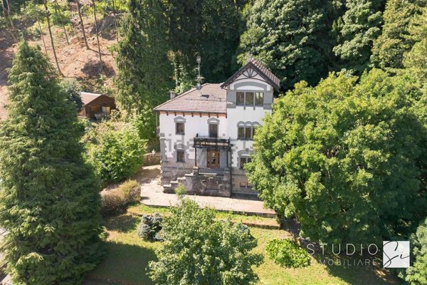 casa indipendente in vendita a Sestola in zona Pian del Falco